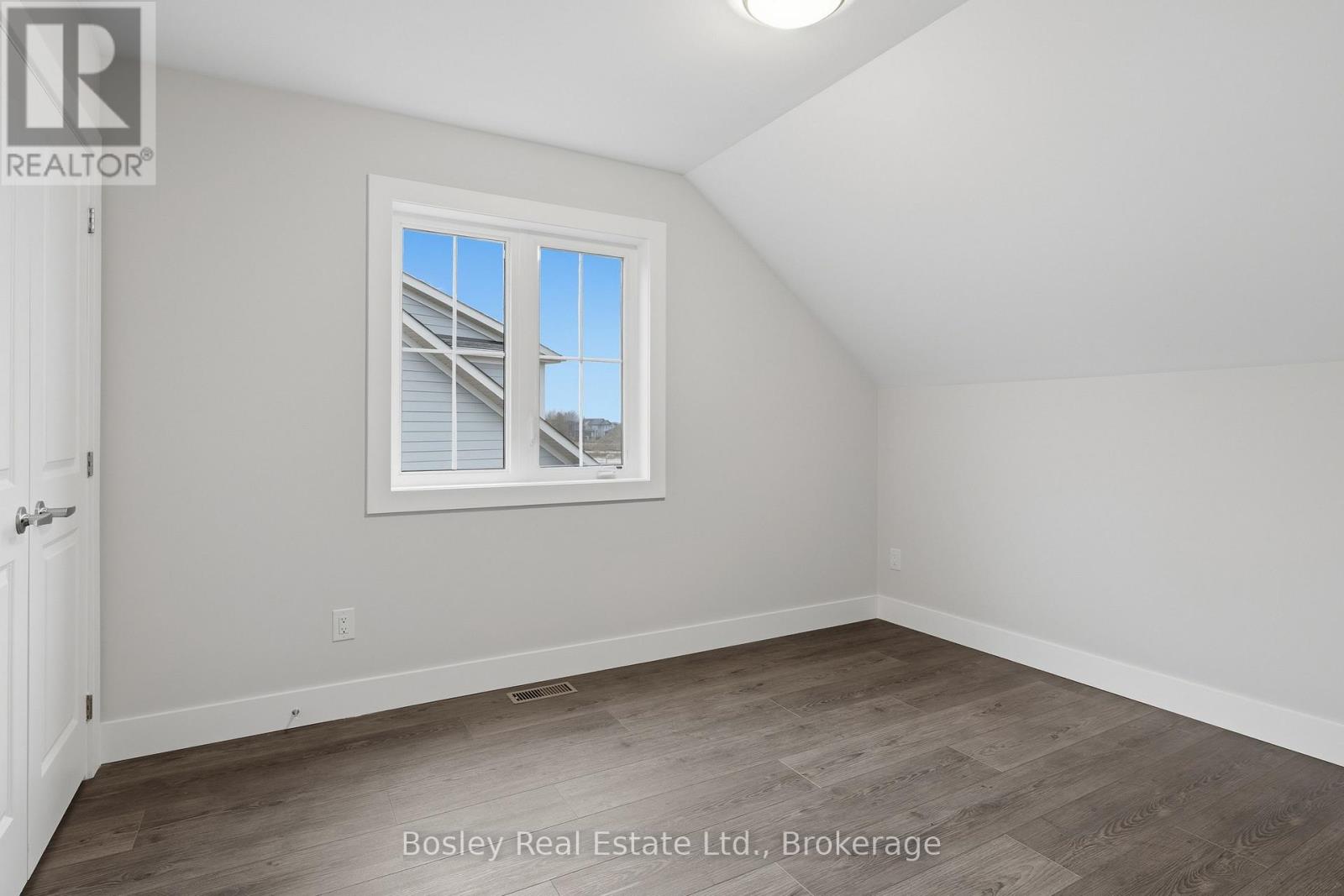 163 Sugar Maple Street, Blue Mountains, Ontario L9Y 0Z3 - Photo 22 - X12582952