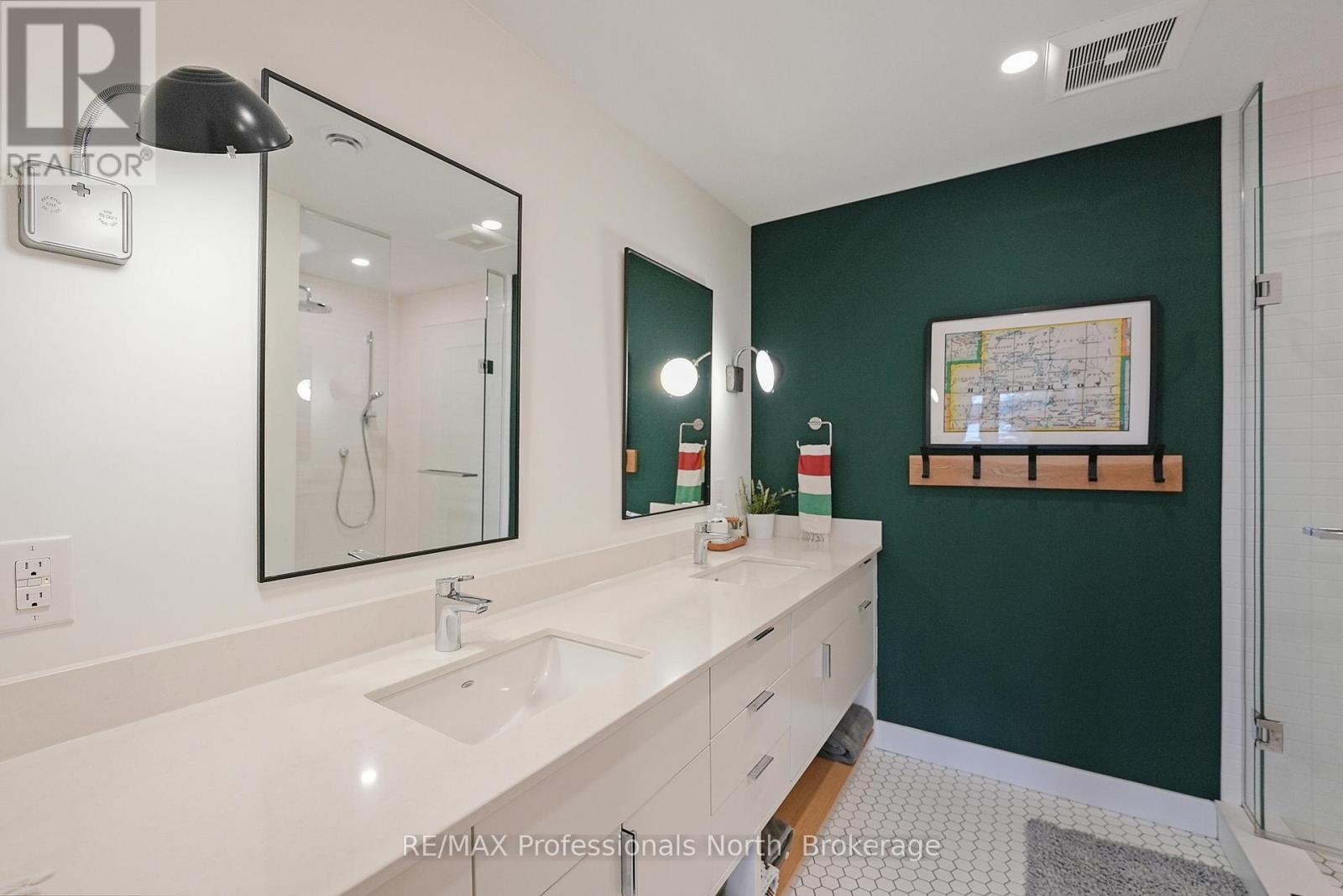 1237 Burlywood Trail, Dysart Et Al, Ontario  K0M 1S0 - Photo 36 - X12583016