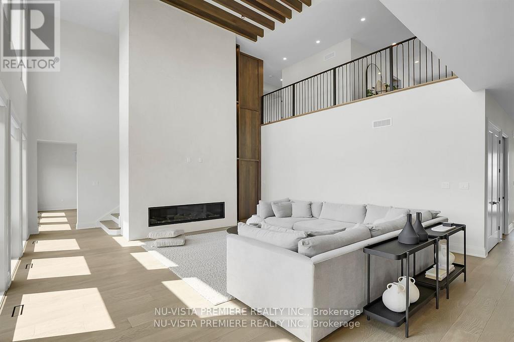 535 Creekview Chase, London North (North R), Ontario  N6G 3X8 - Photo 11 - X12266131