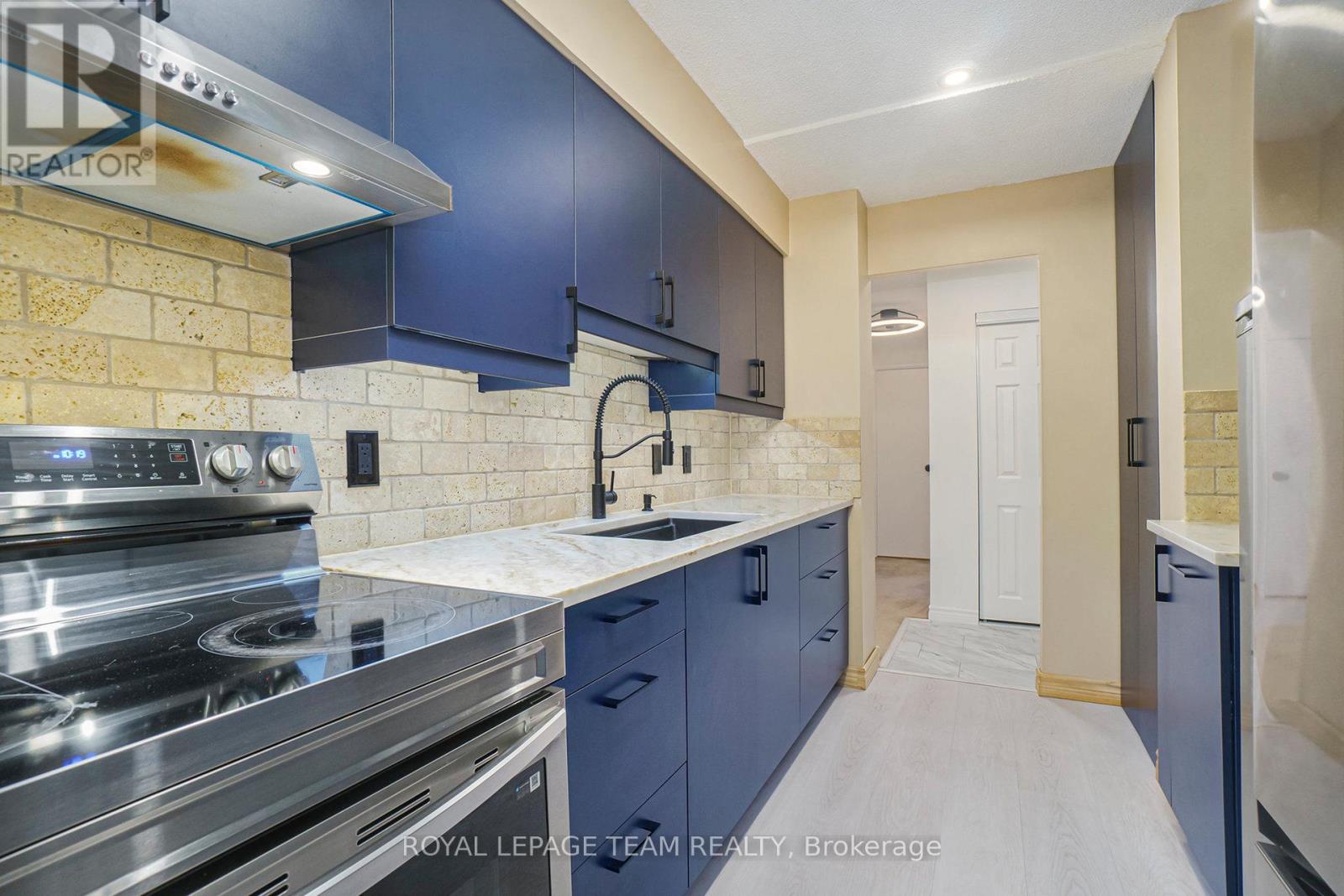 606 - 2400 Virginia Drive, Ottawa, Ontario  K1H 8L3 - Photo 18 - X12529210