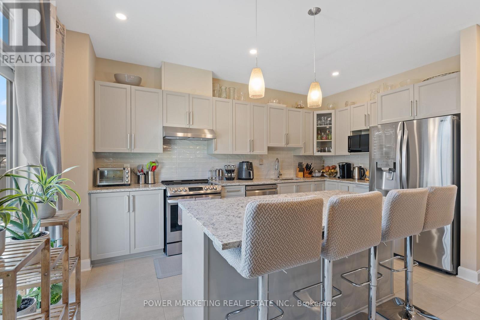 682 Jerome Jodoin Drive, Ottawa, Ontario  K4A 1G7 - Photo 9 - X12580446