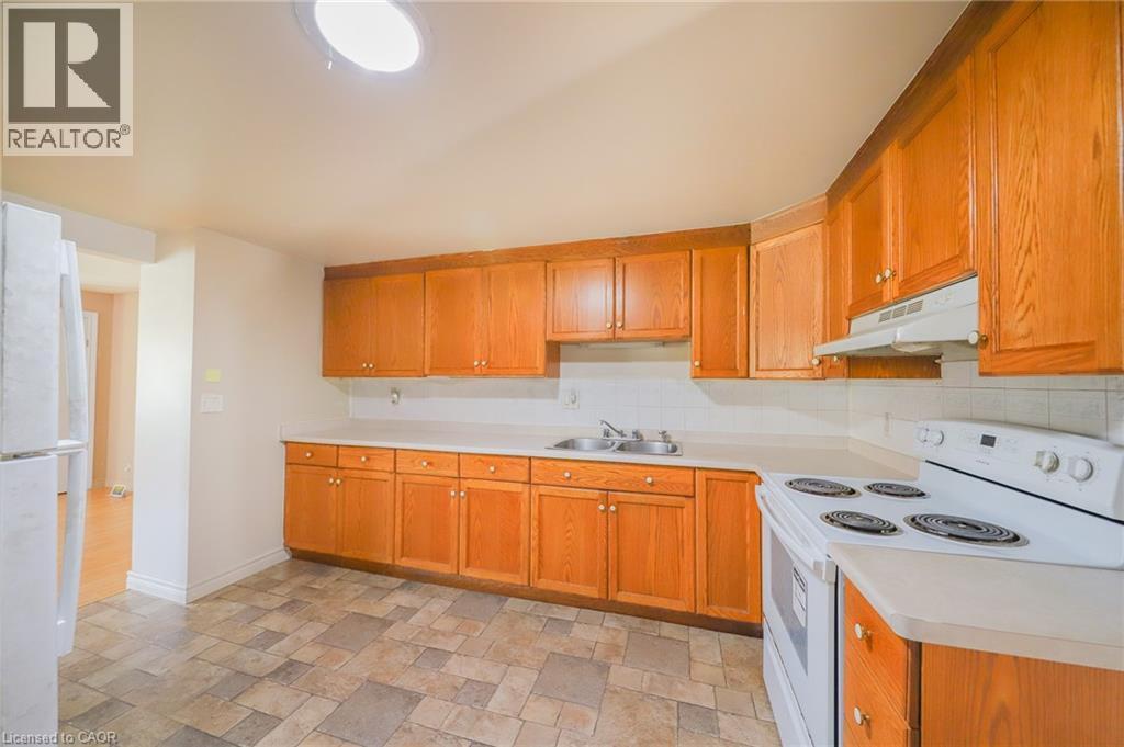 5537 Montrose Road, Niagara Falls, Ontario  L2H 1K9 - Photo 9 - 40791014