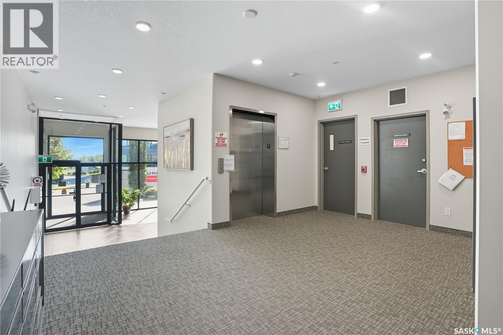 220 105 Willis Crescent, Saskatoon, Saskatchewan  S7T 0Z3 - Photo 3 - SK024773