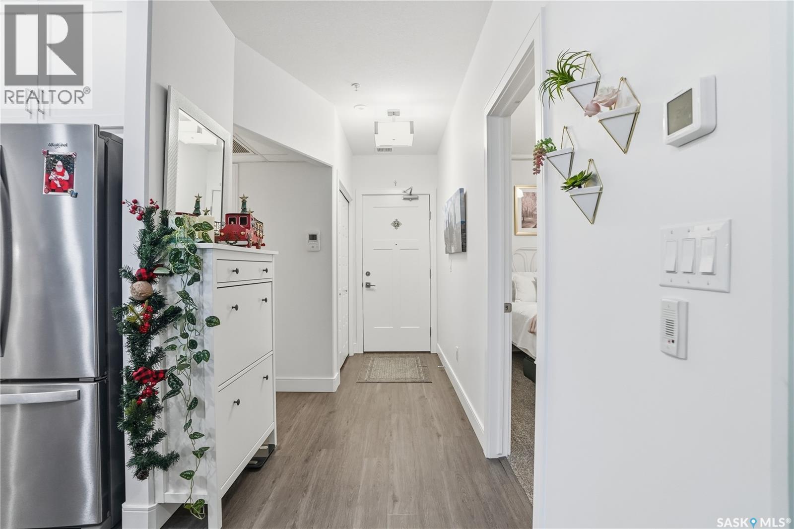 220 105 Willis Crescent, Saskatoon, Saskatchewan  S7T 0Z3 - Photo 4 - SK024773