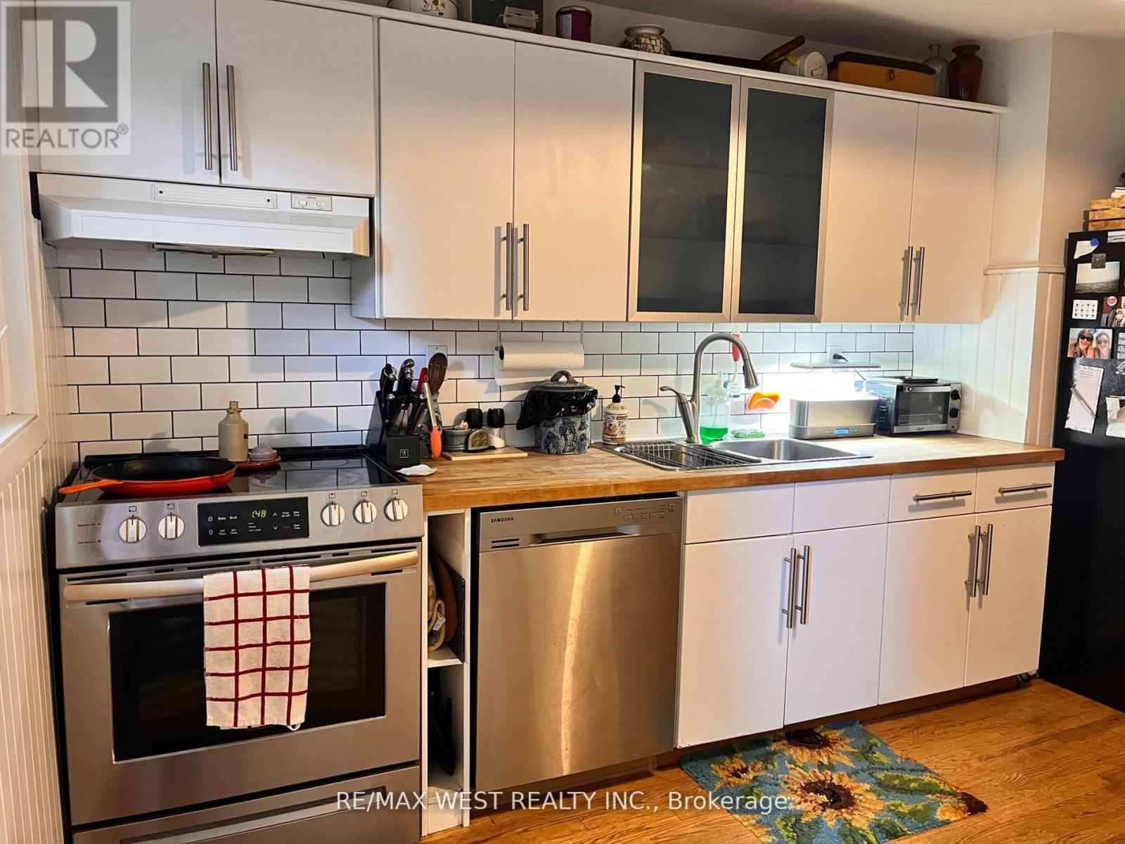 20 Afton Avenue, Toronto, Ontario  M6J 1R8 - Photo 13 - C12582908