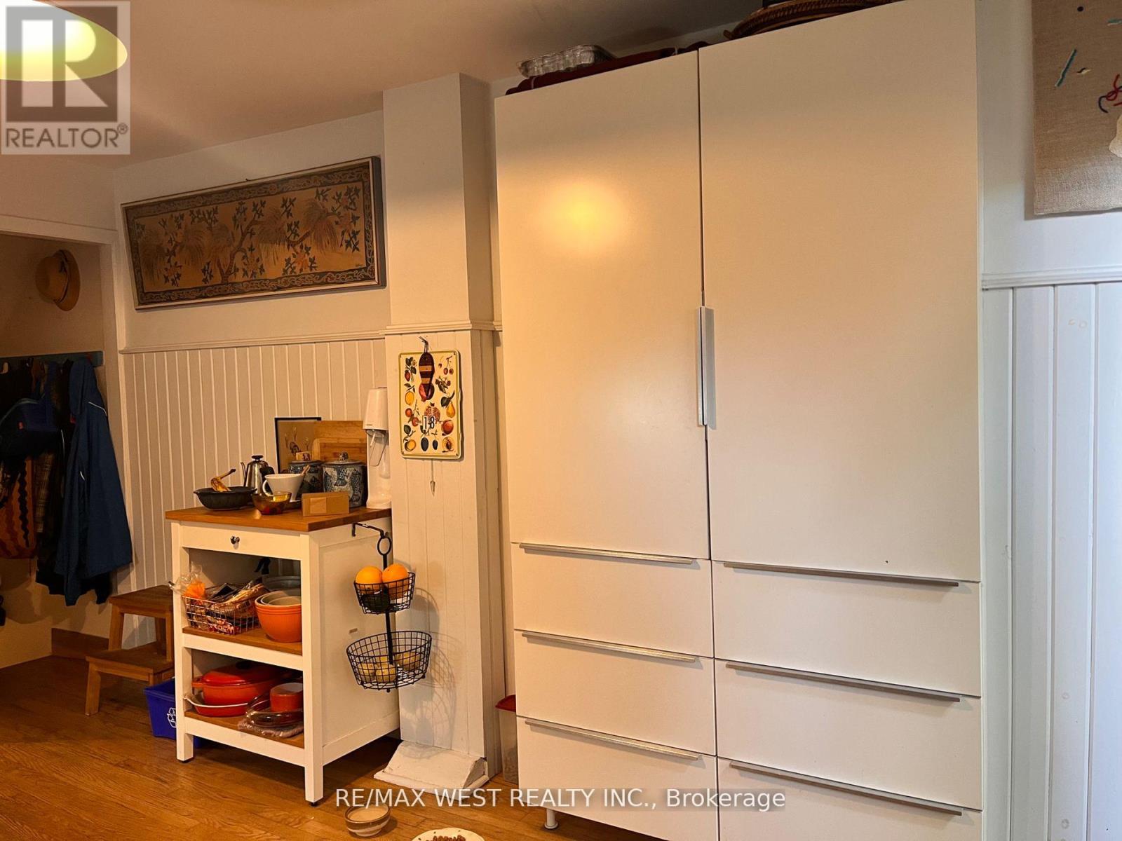 20 Afton Avenue, Toronto, Ontario  M6J 1R8 - Photo 14 - C12582908