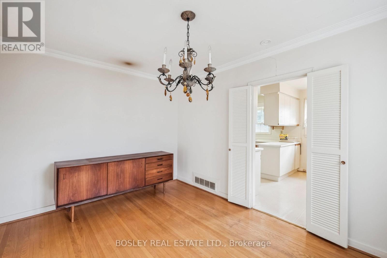 120 Fenn Avenue, Toronto, Ontario  M2P 1X6 - Photo 16 - C12582936