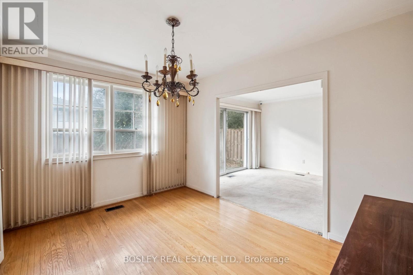 120 Fenn Avenue, Toronto, Ontario  M2P 1X6 - Photo 17 - C12582936