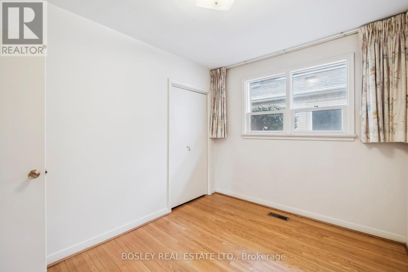 120 Fenn Avenue, Toronto, Ontario  M2P 1X6 - Photo 34 - C12582936
