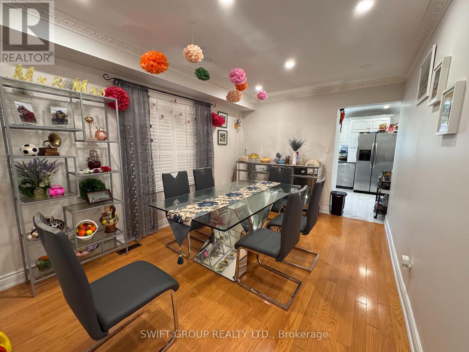 17 Graybark Crescent, Toronto, Ontario  M1C 4J2 - Photo 4 - E12582914