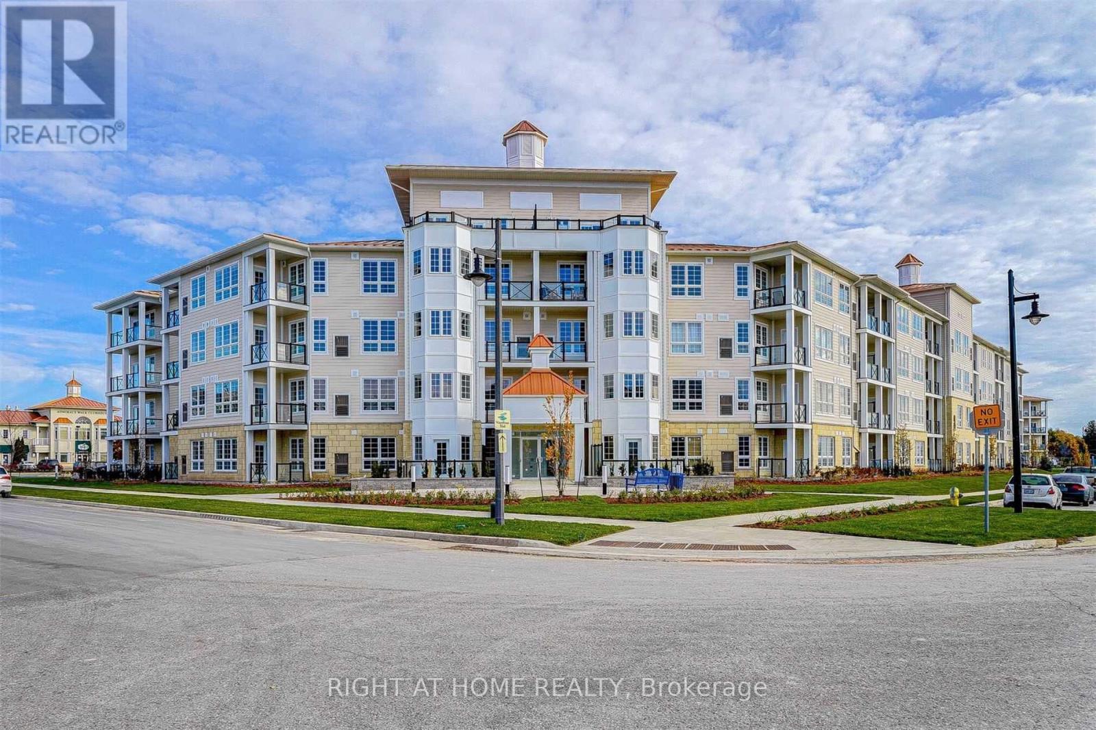 109 - 50 LAKEBREEZE DRIVE, Clarington, Ontario