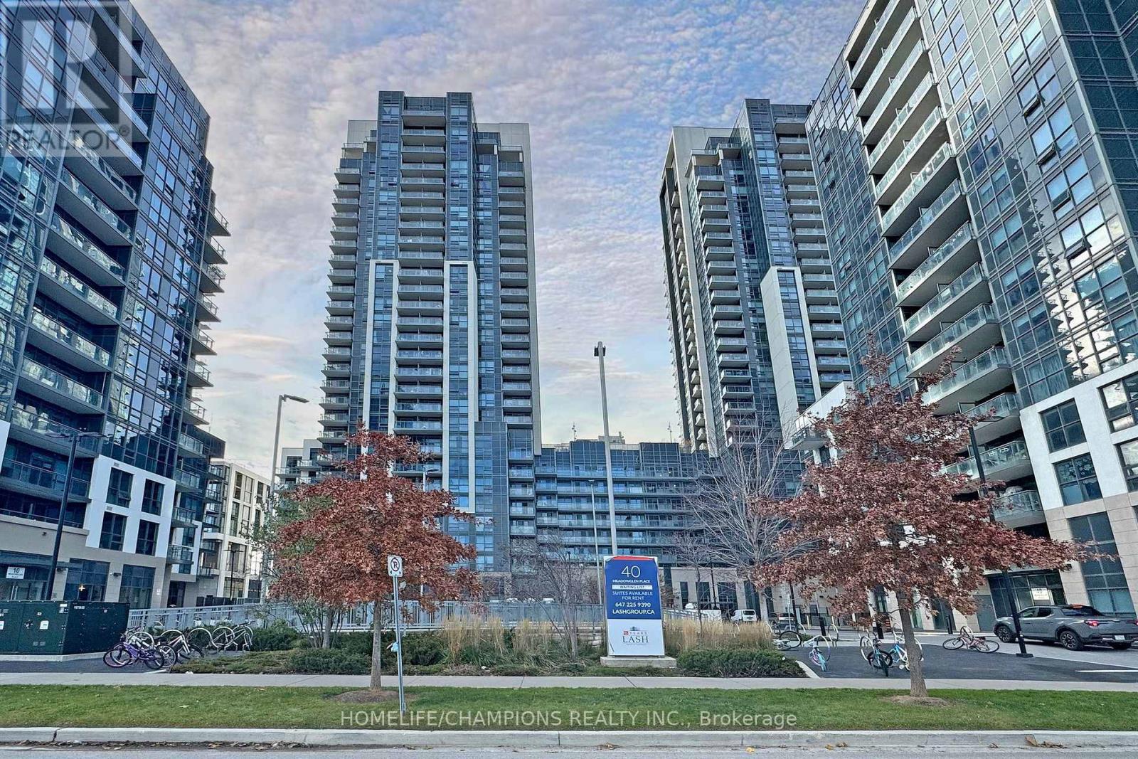 20 MEADOWGLEN PLACE, Toronto, Ontario