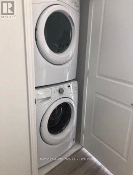 1201 - 9618 Yonge Street, Richmond Hill, Ontario  L4C 0X5 - Photo 11 - N12582912