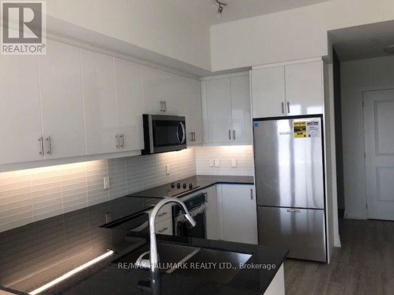 1201 - 9618 Yonge Street, Richmond Hill, Ontario  L4C 0X5 - Photo 2 - N12582912