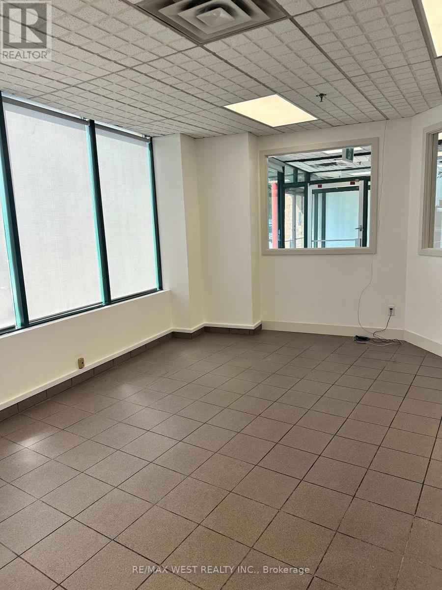 B - 142 Edilcan Drive, Vaughan, Ontario  L4K 3S6 - Photo 14 - N12582996