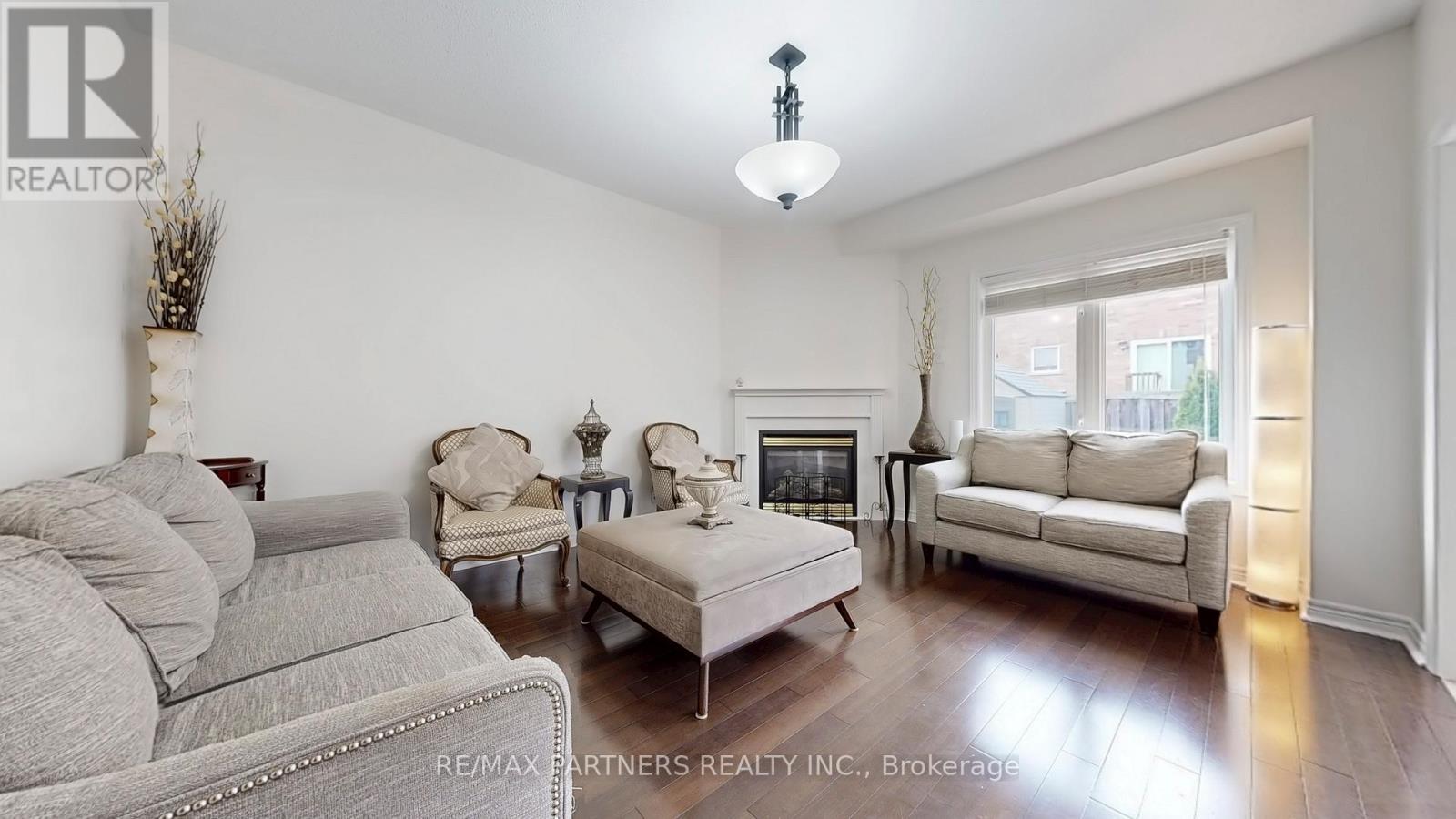 240 Swan Park Road, Markham, Ontario  L6E 0B1 - Photo 12 - N12583042