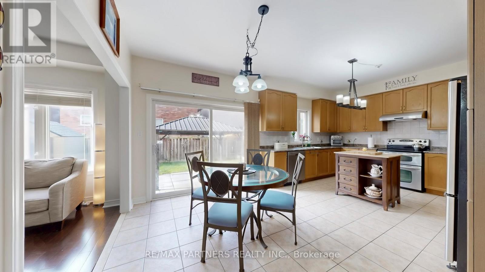 240 Swan Park Road, Markham, Ontario  L6E 0B1 - Photo 18 - N12583042