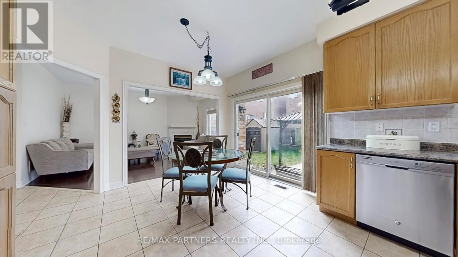 240 Swan Park Road, Markham, Ontario  L6E 0B1 - Photo 19 - N12583042