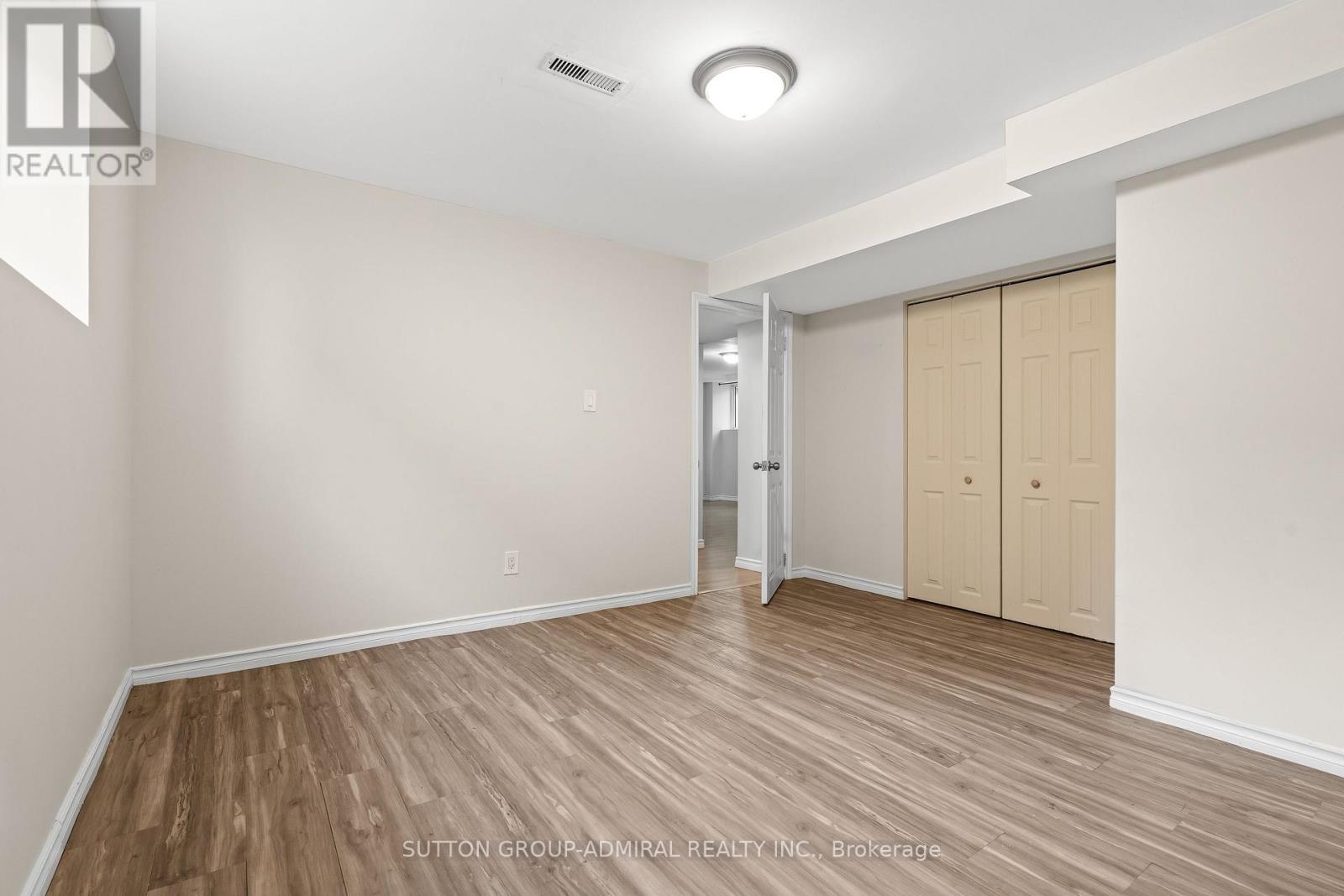 110 Cumberland Street, Barrie (Allandale), Ontario  L4N 2P7 - Photo 37 - S12582962