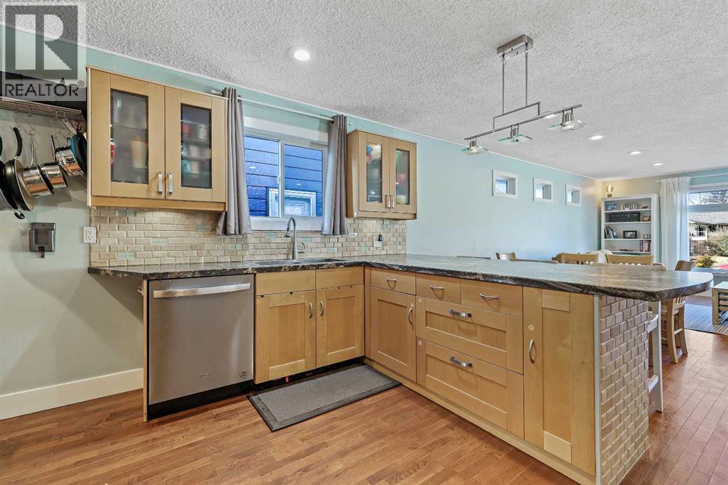 52 Sunhurst Road Se, Calgary, Alberta  T2X 1T1 - Photo 13 - A2266811