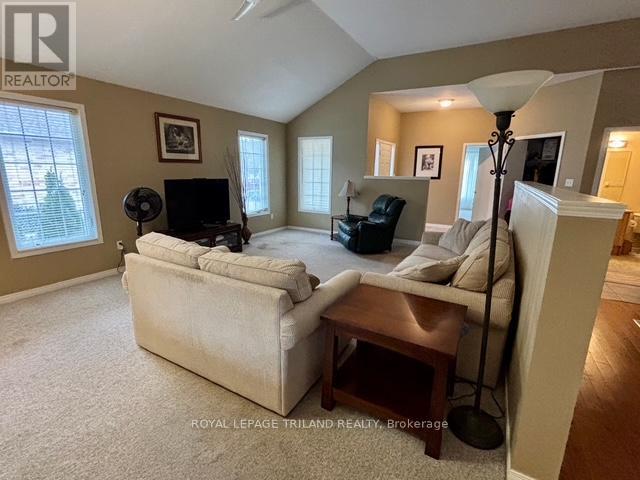 837 Silversmith Street, London North, Ontario  N6H 5T4 - Photo 4 - X12583112