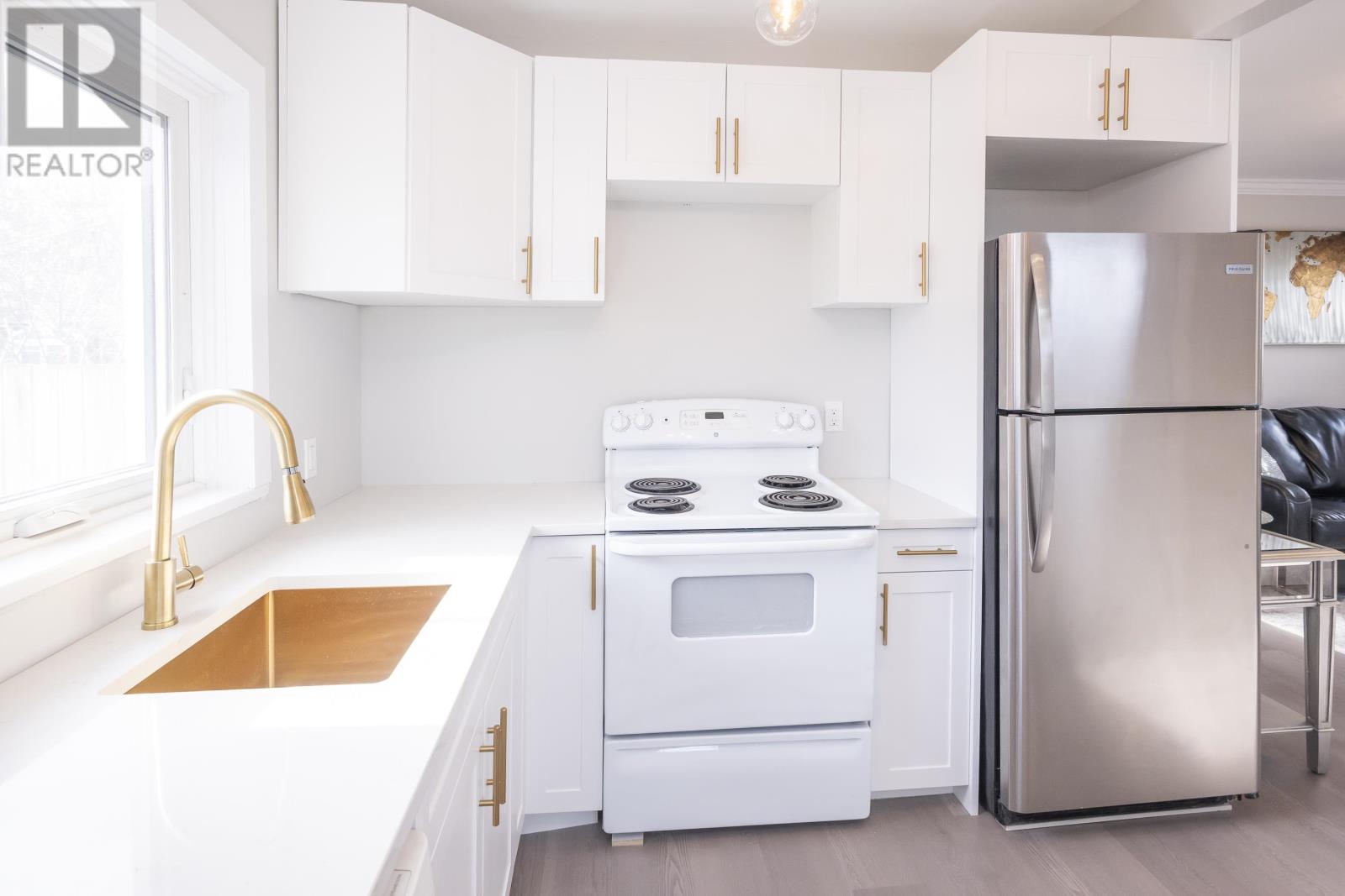 348 Frankwood Ave, Thunder Bay, Ontario  P7B 4P6 - Photo 17 - TB253531