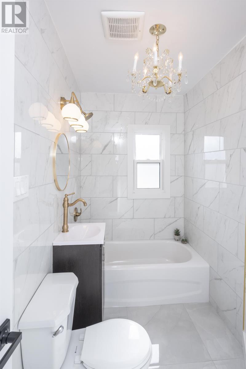 348 Frankwood Ave, Thunder Bay, Ontario  P7B 4P6 - Photo 28 - TB253531