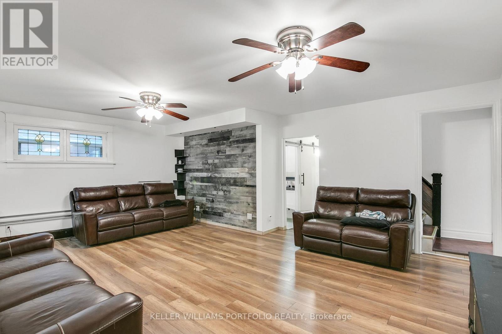 80 Long Branch Avenue, Toronto, Ontario M8W 3J4 - Photo 10 - W12582902