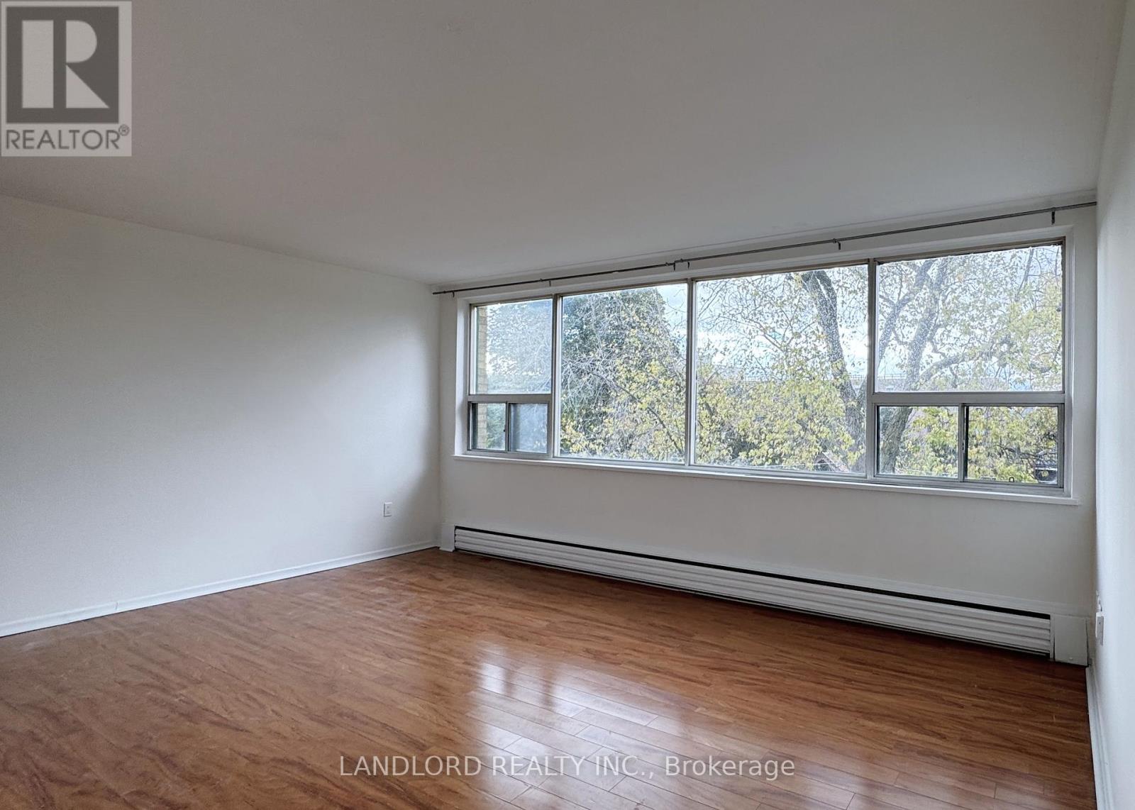 42 - 140 Springhurst Avenue, Toronto, Ontario  M6K 1C1 - Photo 7 - W12582926