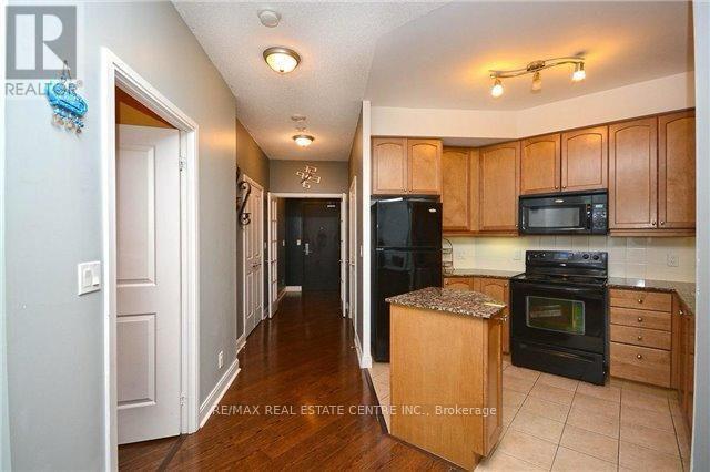 1306 - 70 Absolute Avenue, Mississauga, Ontario  L4Z 0A4 - Photo 4 - W12582928