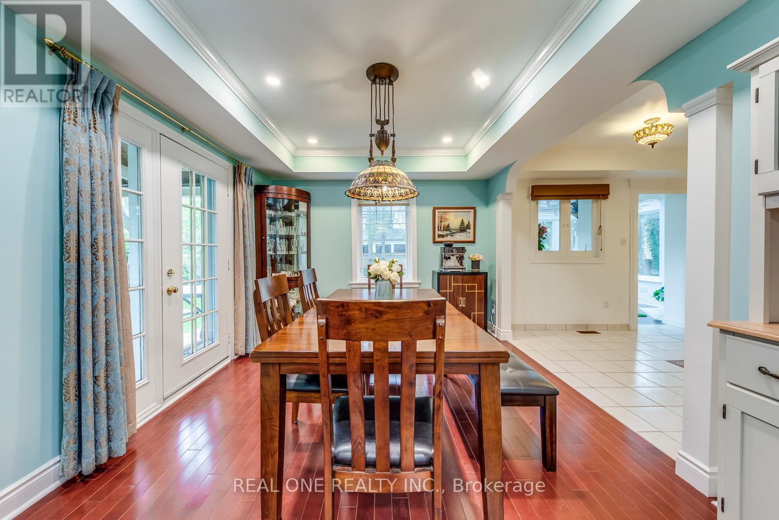 398 Maple Grove Drive, Oakville, Ontario  L6J 4V7 - Photo 12 - W12582938