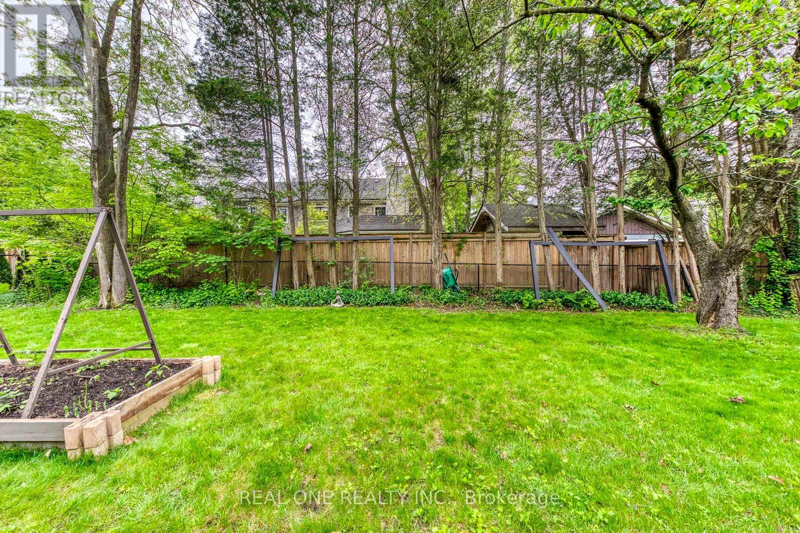 398 Maple Grove Drive, Oakville, Ontario  L6J 4V7 - Photo 43 - W12582938