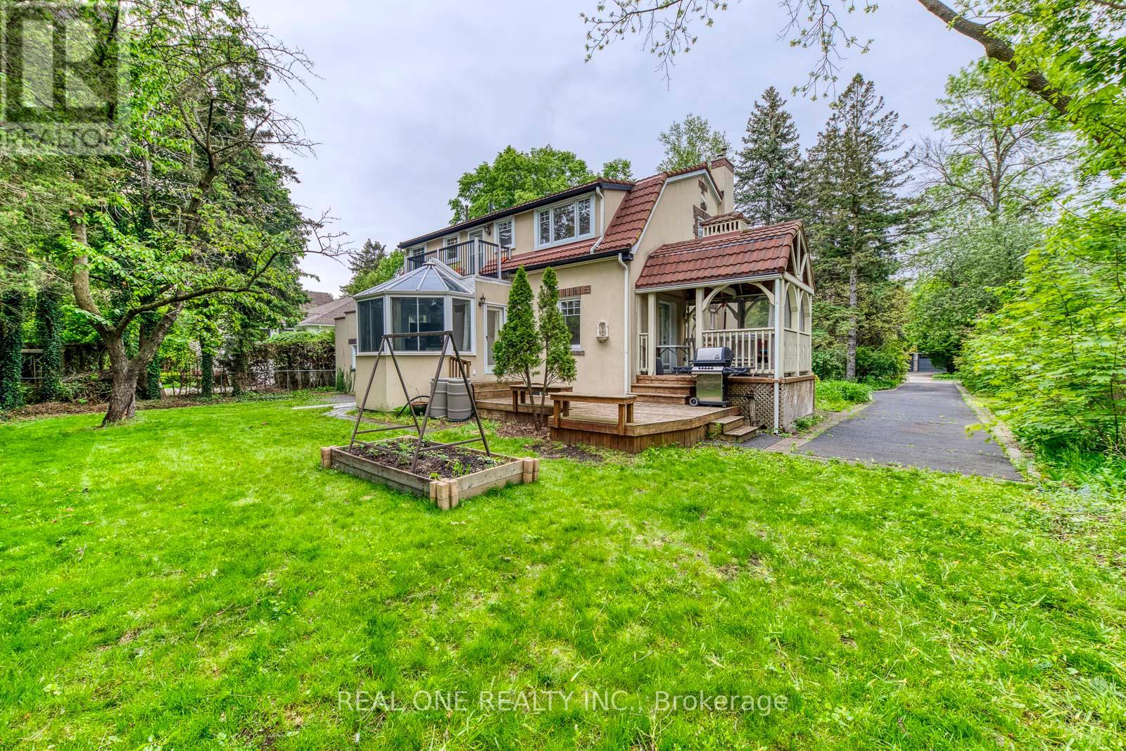 398 Maple Grove Drive, Oakville, Ontario  L6J 4V7 - Photo 45 - W12582938
