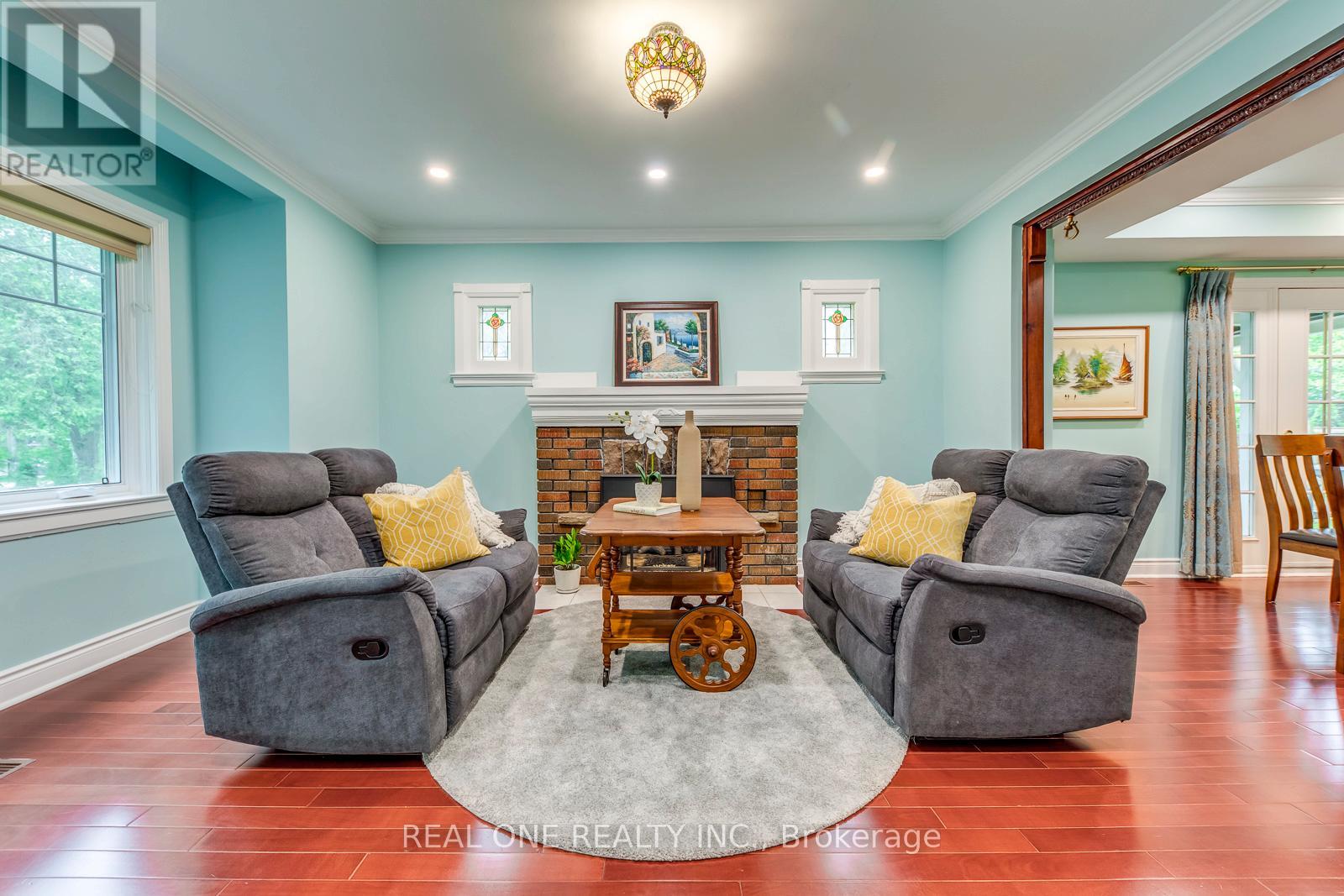 398 Maple Grove Drive, Oakville, Ontario  L6J 4V7 - Photo 8 - W12582938