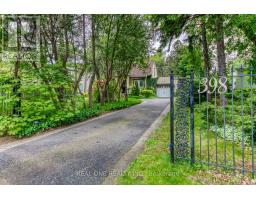 398 MAPLE GROVE DRIVE, Oakville, Ontario