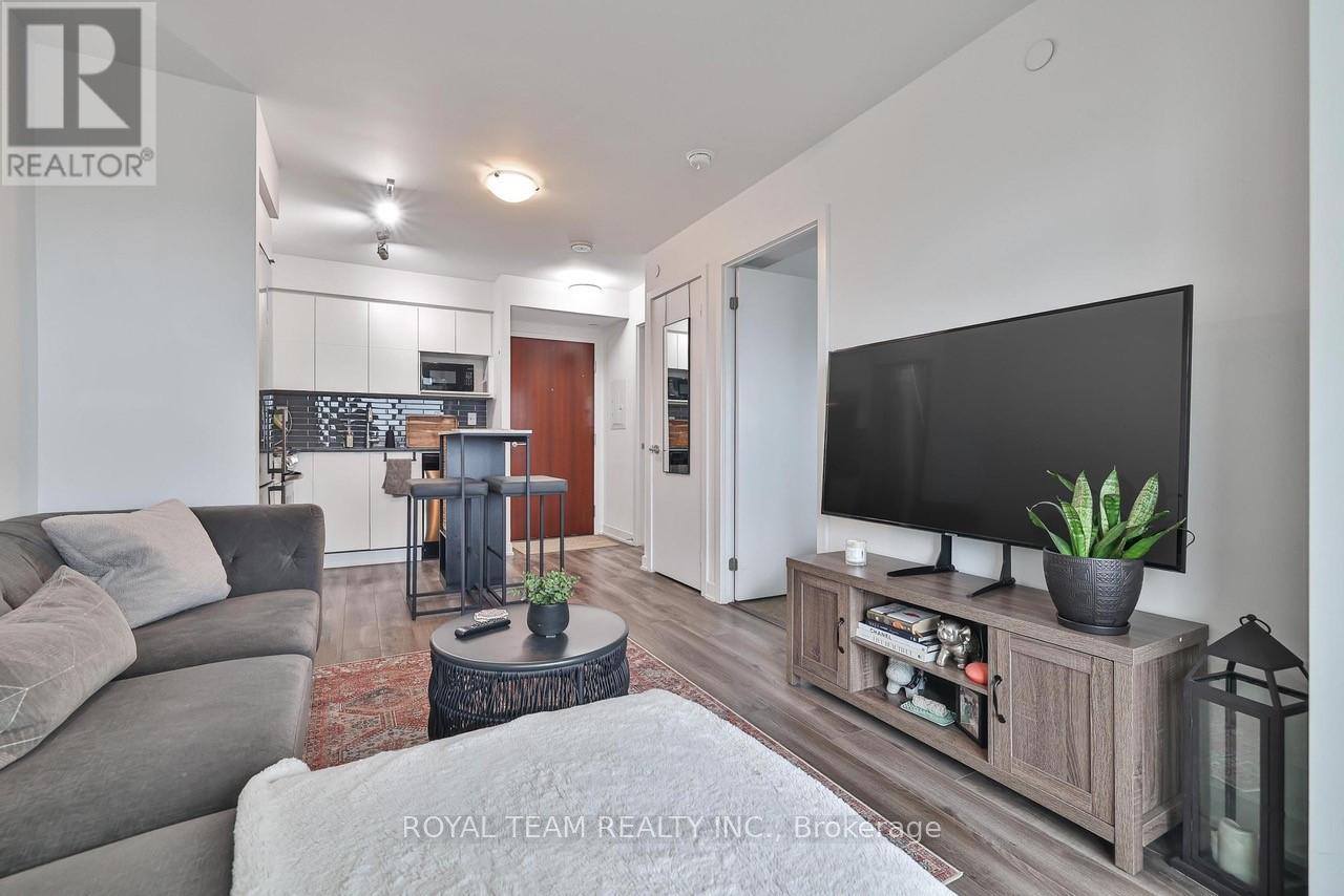 1014 - 160 Flemington Road, Toronto, Ontario  M6A 2E3 - Photo 13 - W12582958