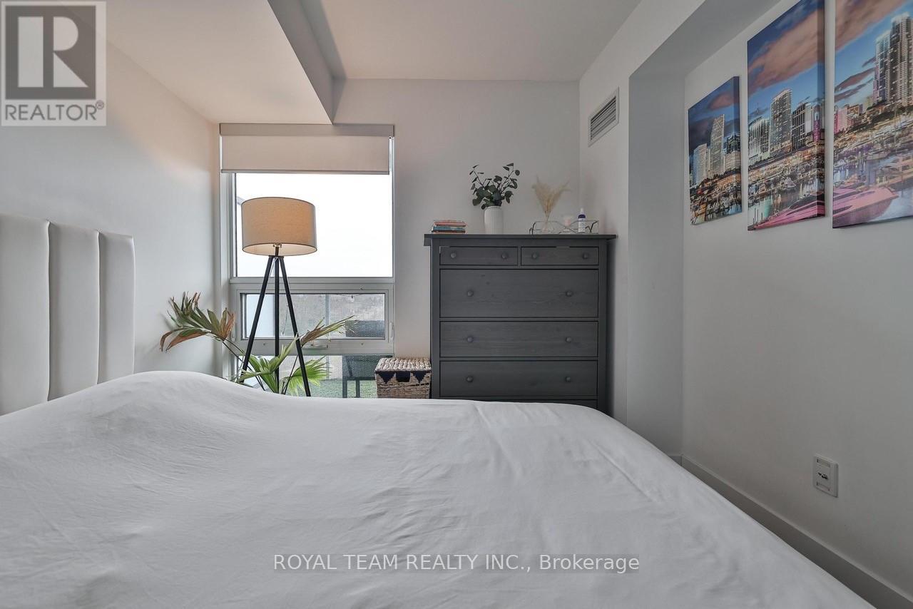 1014 - 160 Flemington Road, Toronto, Ontario  M6A 2E3 - Photo 16 - W12582958