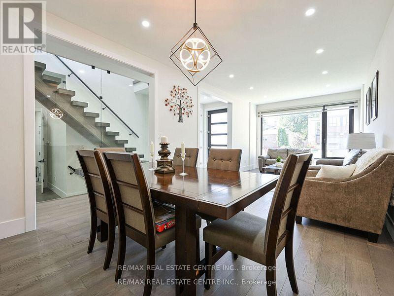 1181 Ogden Avenue, Mississauga, Ontario  L5E 2G8 - Photo 11 - W12582966