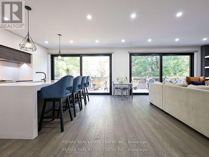 1181 Ogden Avenue, Mississauga, Ontario  L5E 2G8 - Photo 13 - W12582966