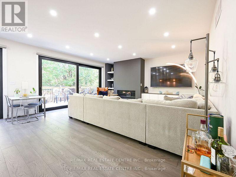 1181 Ogden Avenue, Mississauga, Ontario  L5E 2G8 - Photo 14 - W12582966