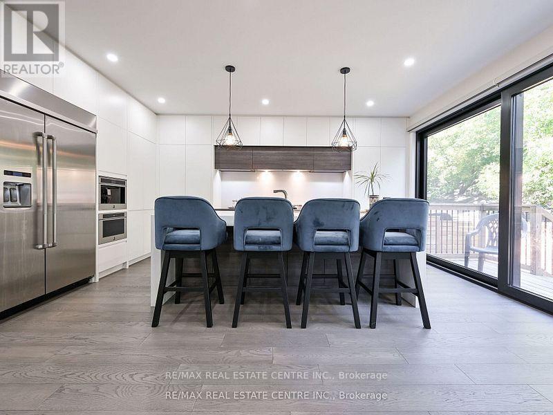 1181 Ogden Avenue, Mississauga, Ontario  L5E 2G8 - Photo 18 - W12582966