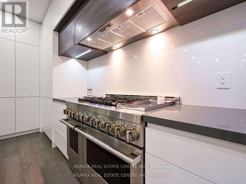 1181 Ogden Avenue, Mississauga, Ontario  L5E 2G8 - Photo 22 - W12582966