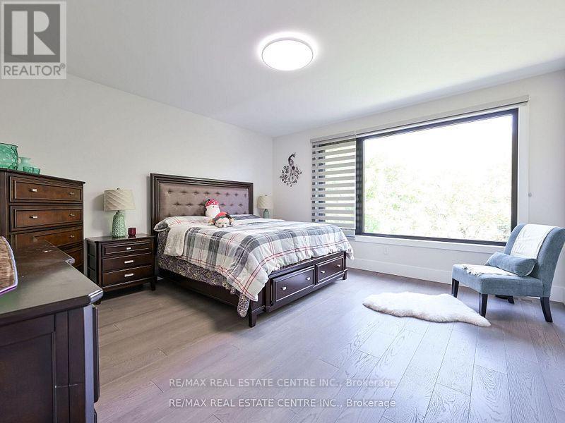 1181 Ogden Avenue, Mississauga, Ontario  L5E 2G8 - Photo 28 - W12582966