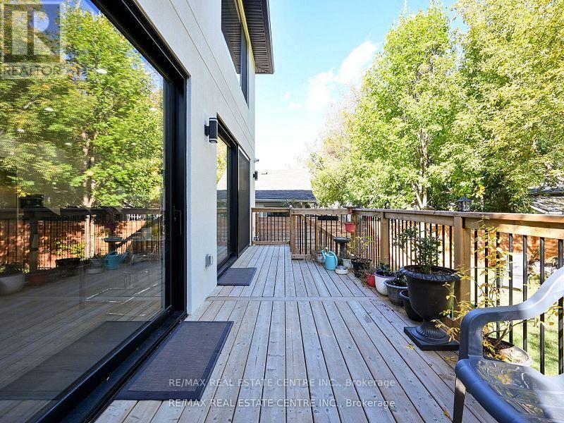 1181 Ogden Avenue, Mississauga, Ontario  L5E 2G8 - Photo 47 - W12582966