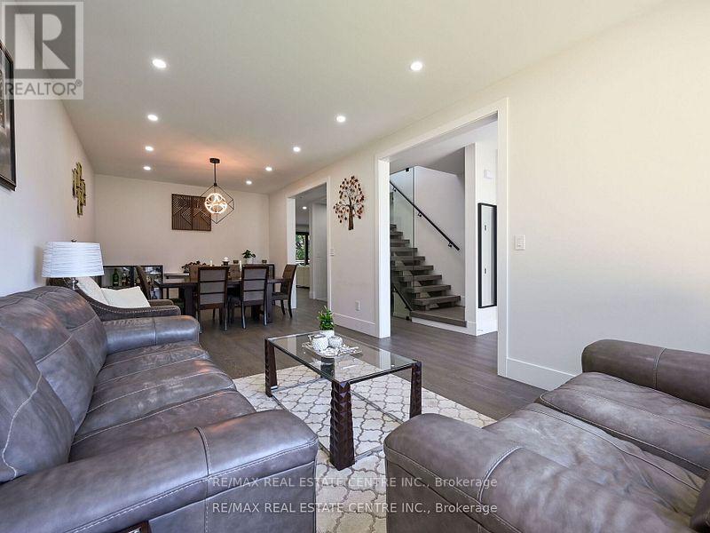 1181 Ogden Avenue, Mississauga, Ontario  L5E 2G8 - Photo 7 - W12582966