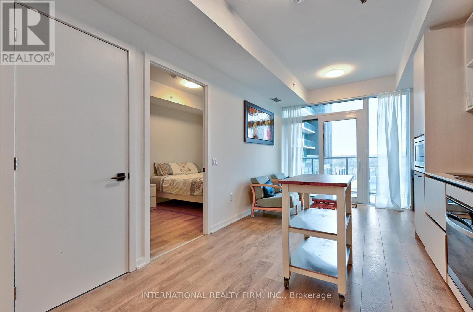 1308 - 10 Graphophone Grove, Toronto, Ontario  M6H 0E5 - Photo 12 - W12582978