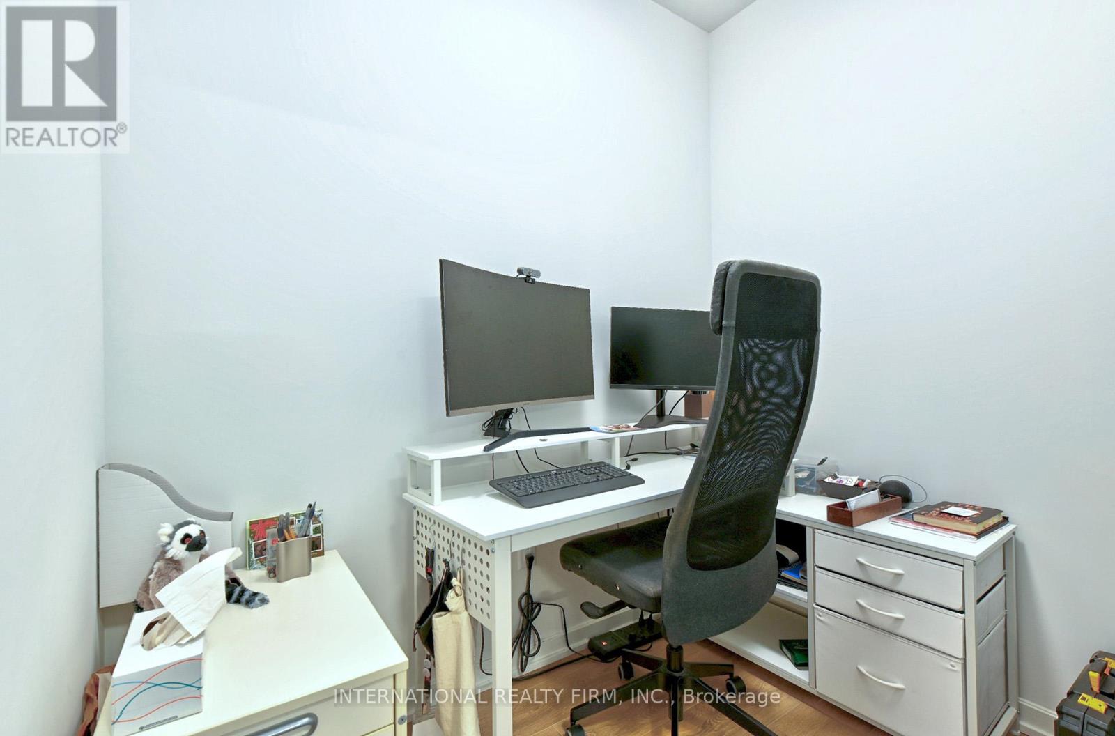 1308 - 10 Graphophone Grove, Toronto, Ontario  M6H 0E5 - Photo 6 - W12582978