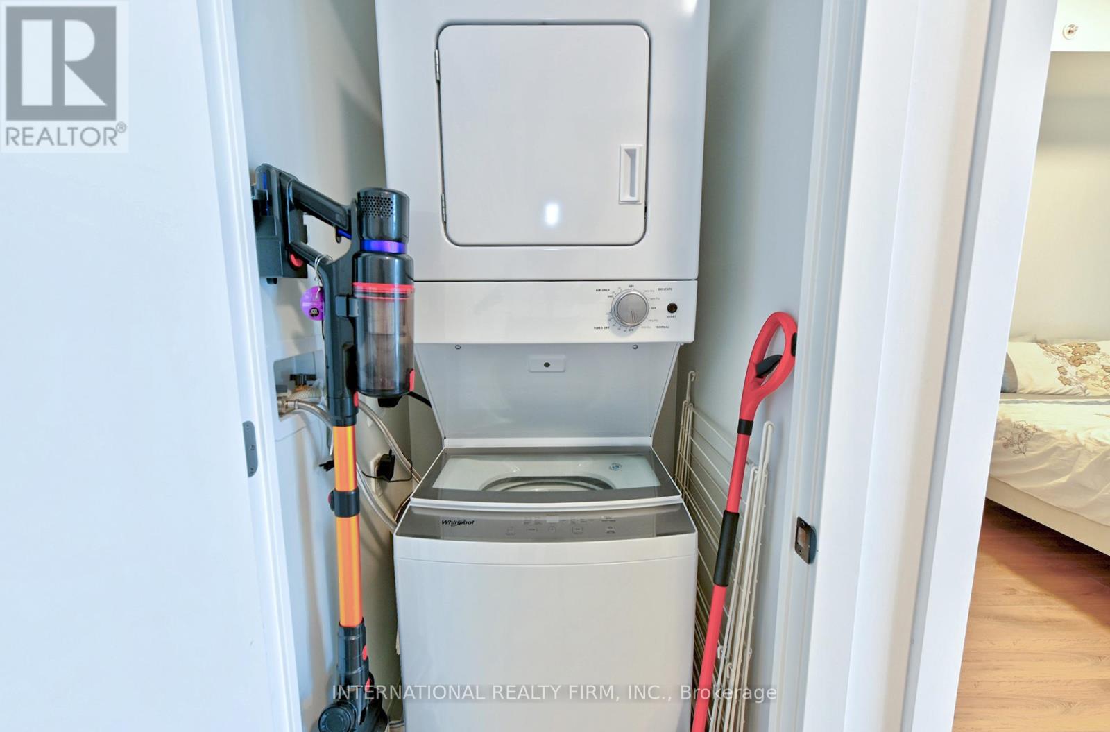 1308 - 10 Graphophone Grove, Toronto, Ontario  M6H 0E5 - Photo 9 - W12582978