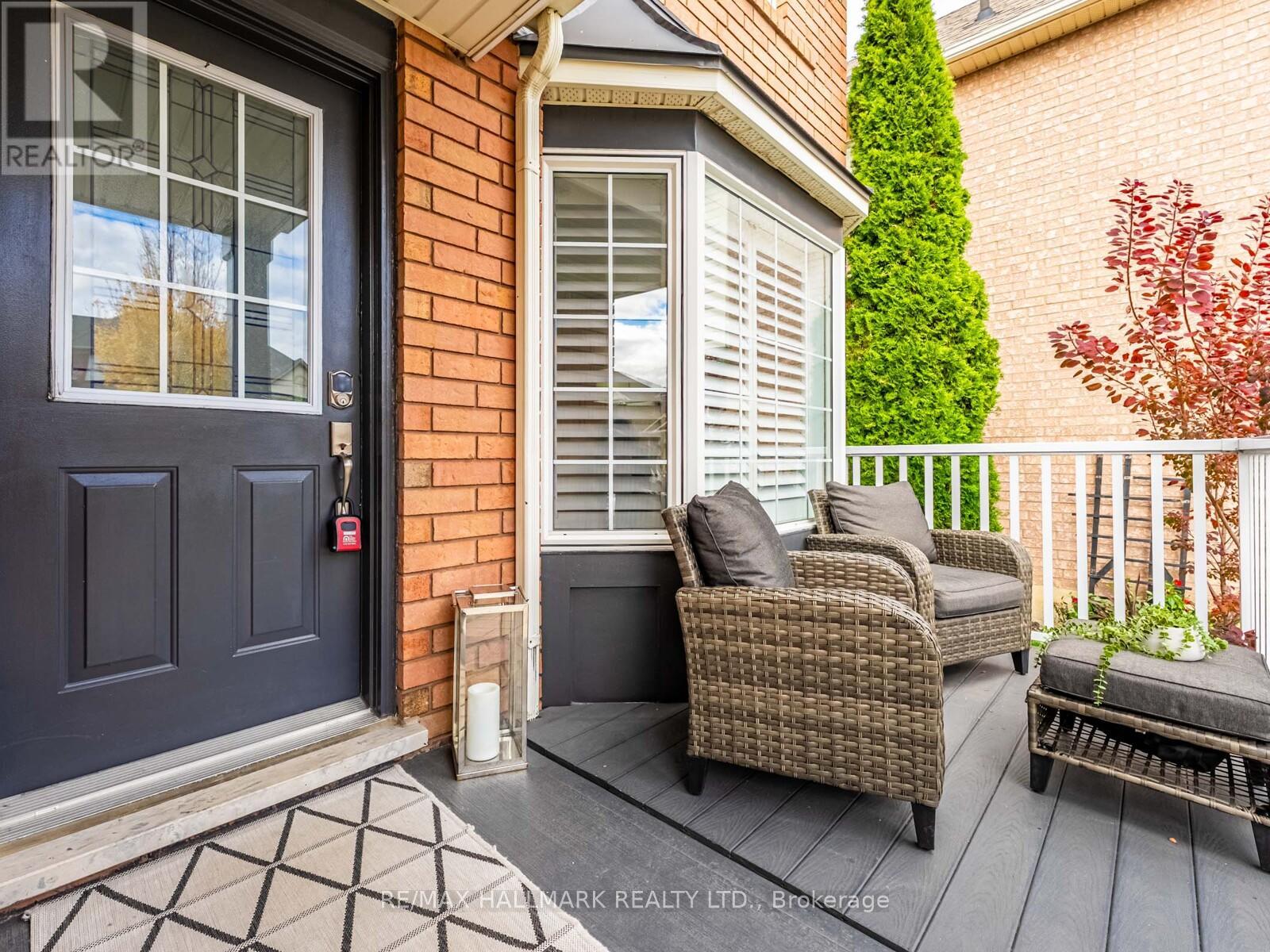 1519 Evans Terrace, Milton, Ontario  L9T 5J5 - Photo 3 - W12582980