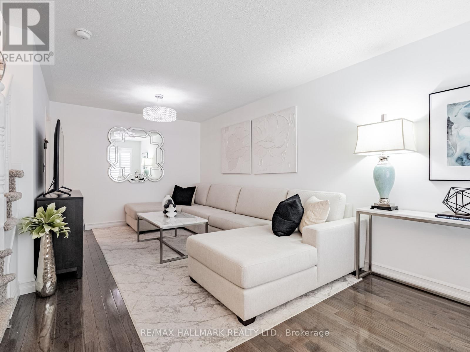 1519 Evans Terrace, Milton, Ontario  L9T 5J5 - Photo 4 - W12582980